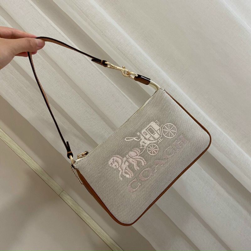 Túi COACH NOLITA