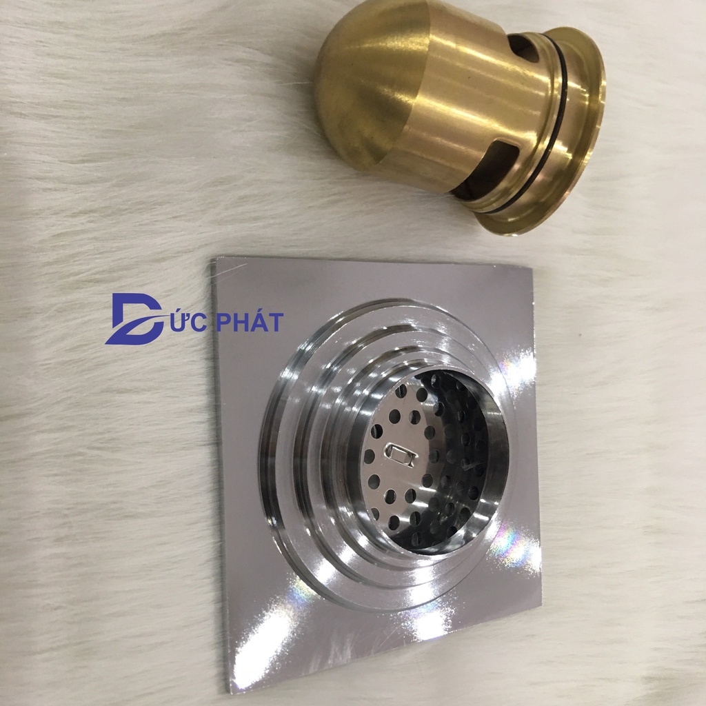 Thoát sàn ngăn mùi hôi và côn trùng kích thước 12x12 cm, hố ga lắp được nhiều đường ống rất linh hoạt dễ dùng.