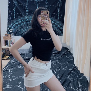 Áo thun croptop Quảng Châu thêu chữ Week-end