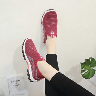 Giay sneaker nữ Xả sốc.