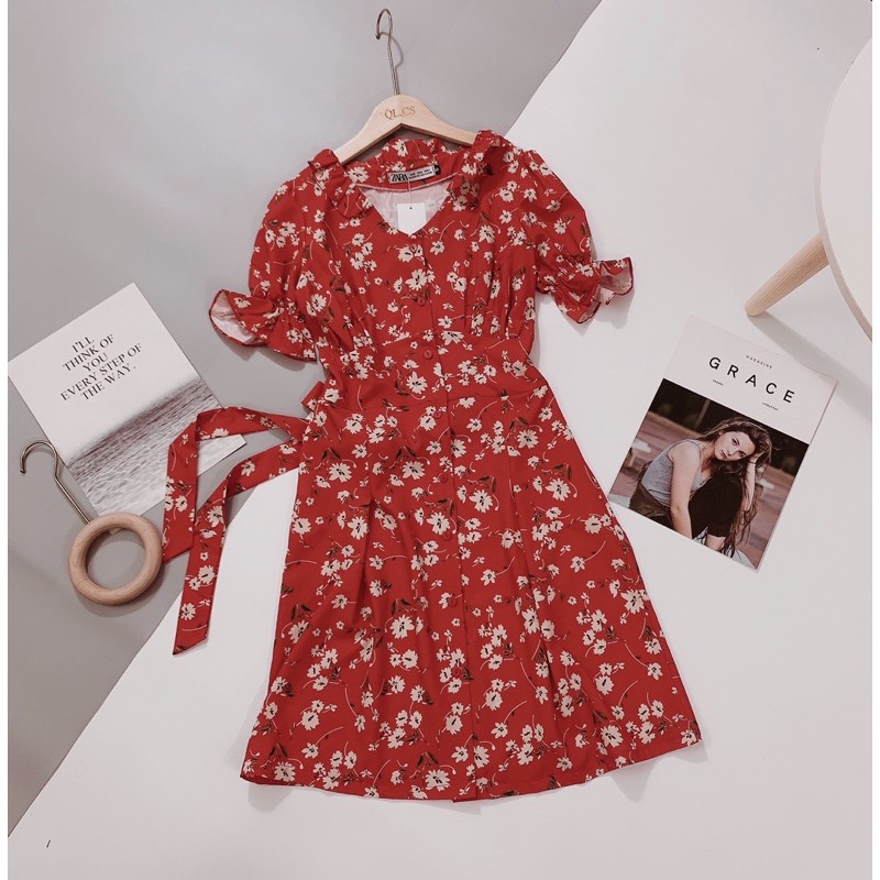 VN84 - VÁY HOA ĐỎ ĐUÔI BÈO NƠ SAU NỮ | BigBuy360 - bigbuy360.vn