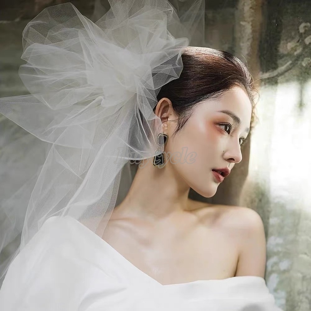 Khăn Quấn Tóc Bằng Sợi Xù Phối Lưới Thời Trang Dành Cho Cô Dâu