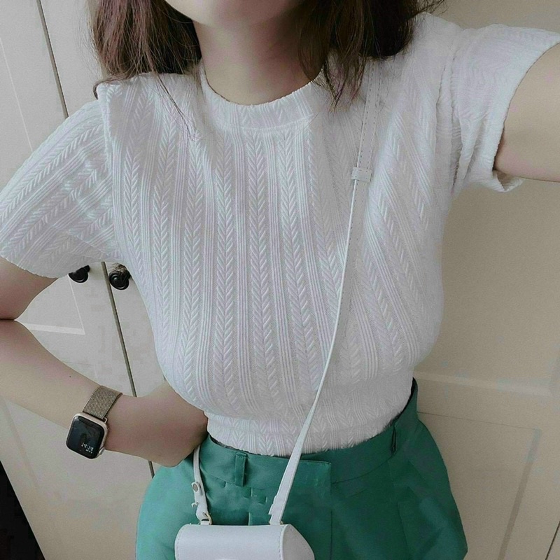 Áo Thun Ôm Nhẹ Co Giãn