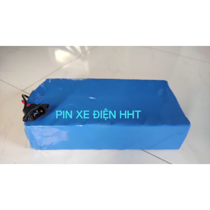 PIN XE ĐIỆN 48V 15.5Ah  TUỔI THỌ 4-6 NĂM kèm sạc tích hợp