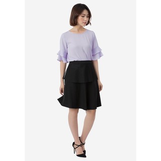 LEENA - Chân váy xéo phối lưới đen.