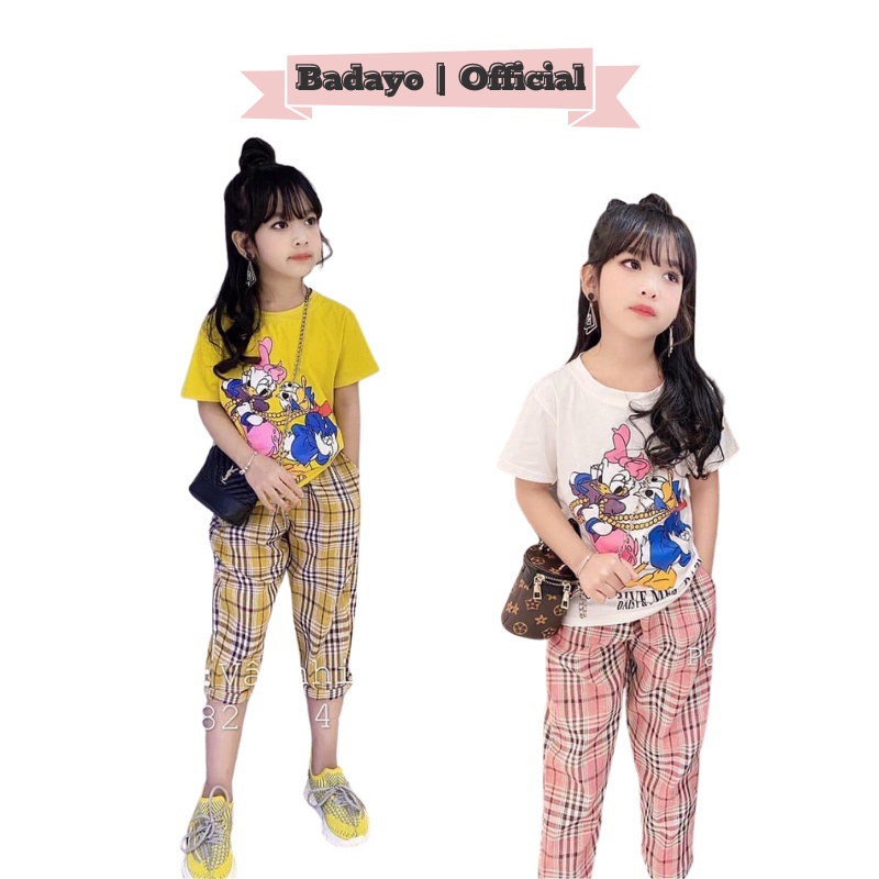 Bộ đồ bé gái quần áo bộ set đồ vịt donan quần kẻ cho trẻ em BADAYO SB1853