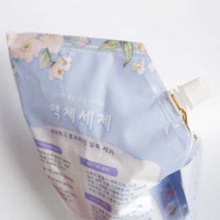 Nước giặt blue hàn quốc gói 2L