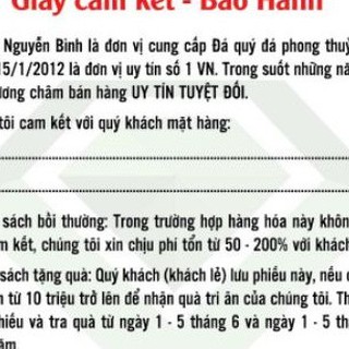 Mặt dây chuyền xanh