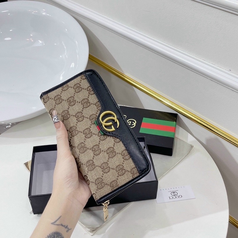 ví cầm tay Gucci kèm hộp