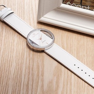 Đồng hồ kim nữ Royal Crown 6110