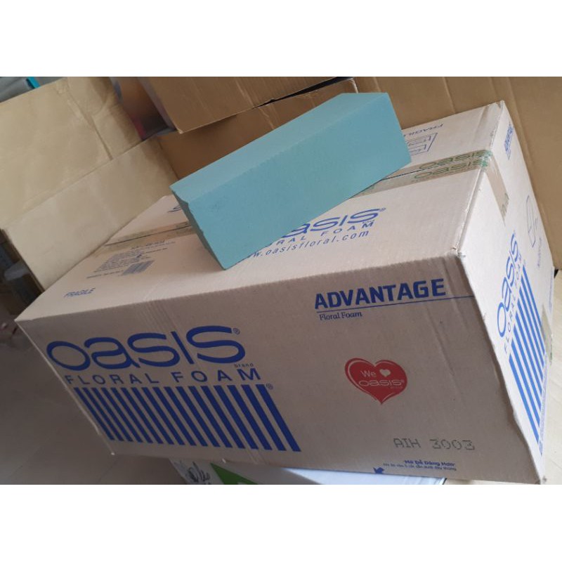 Xốp cắm hoa tươi Oasis/Lotus (1 thùng 20 viên)
