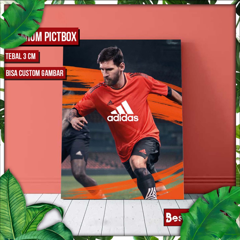 Poster Treo Tường Hình Cầu Thủ Bóng Đá Lionel Messi Pictbox0155