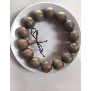 Vòng Tay Gỗ Thuỷ Tùng