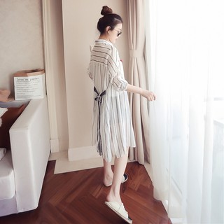 Áo khoác mỏng sọc dọc phong cách Hàn Quốc