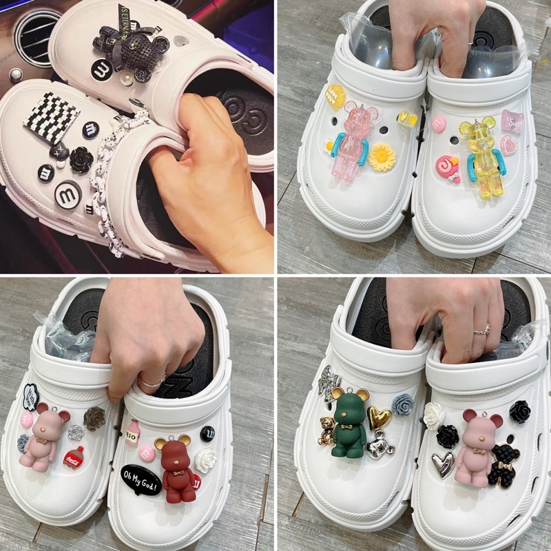 Nút gắn dép Crocs 3D Bearbrick Jibbitz Charm Sticker cài dép Sục, Satihu, Cá Sấu