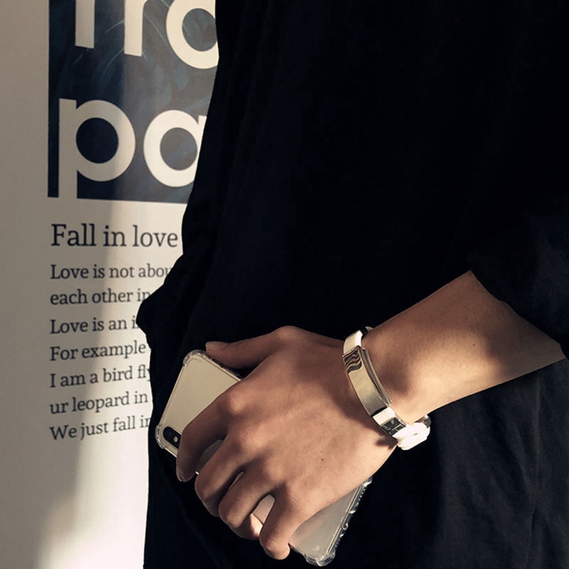 Vòng tay silicon phối mặt thép titan thời trang sành điệu