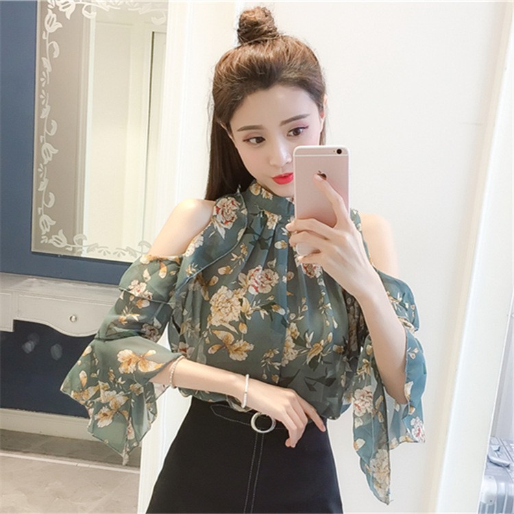 Áo chiffon trễ vai tay loe in hoa5 tiết nữ tính