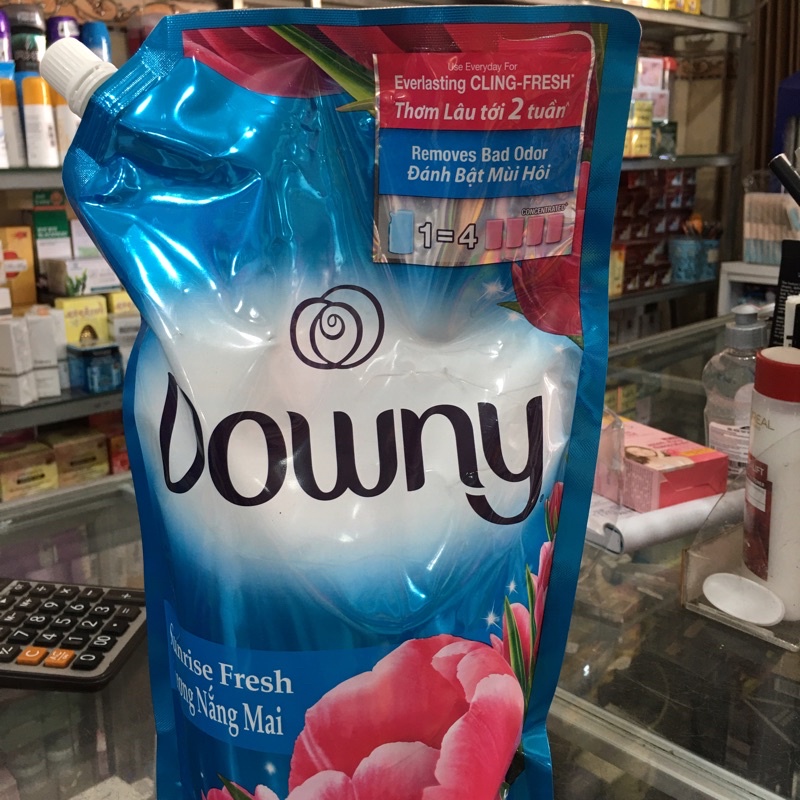 Nước xả vải Downy Đậm đặc Hương Nắng mai 1.5L