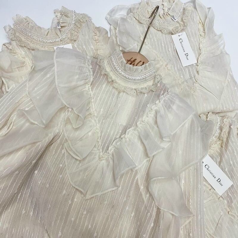 [Mã FASHIONGREEN hoàn 10% tối đa 50K xu đơn 300K] Áo sơ mi bèo viền kim tuyến hàng đẹp - Áo sơ mi tơ viền bèo cổ ngọc | BigBuy360 - bigbuy360.vn