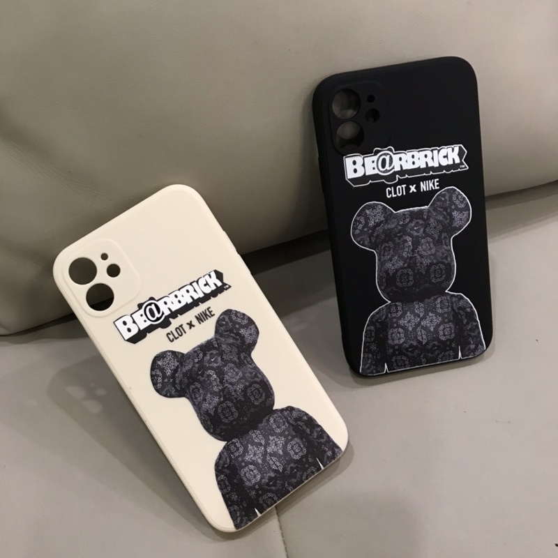 Ôp lưng điện thoại iphone 14/14pro/14plus/14promax Kaws bear brick 2 dẻo mềm vuông cạnh bảo vệ camera Akira case