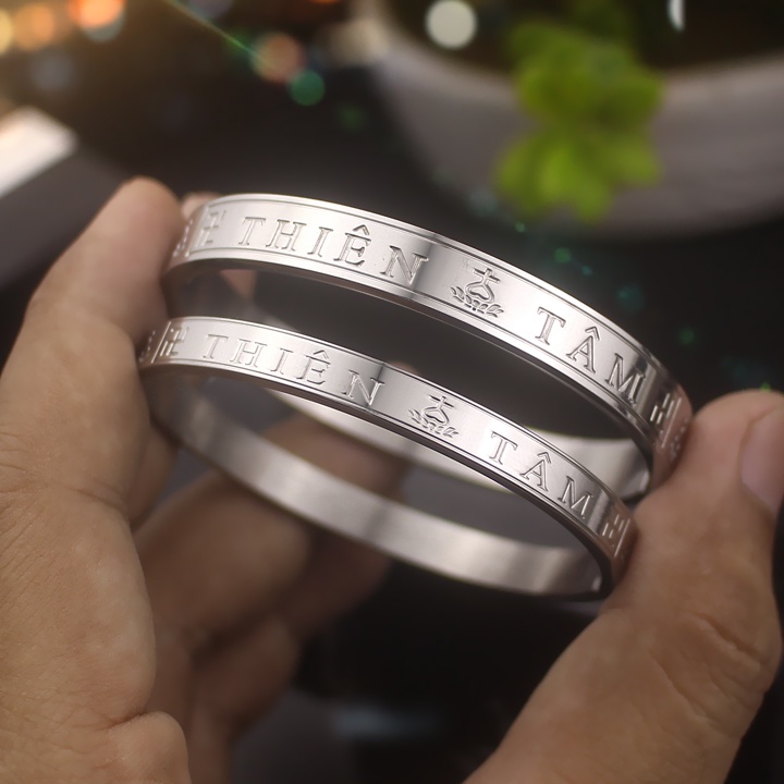 Vòng tay Thiên Tâm hình tròn, màu trắng sáng đẹp, không đen - Nhiều size - Đeo tay vạn sự may