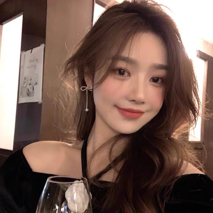 Đôi Bông Tai Hình Chiếc Nơ Đính Đá Thời Trang Cho Nữ