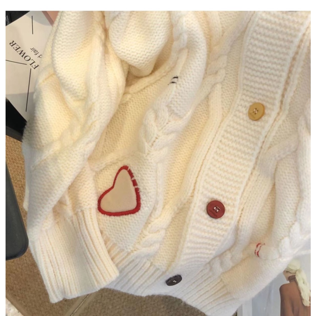 Áo Khoác Sweater Cổ Tròn Dáng Rộng Thêu Hình Trái Tim Màu Vàng Gừng Thời Trang Thu Đông Cho Nữ