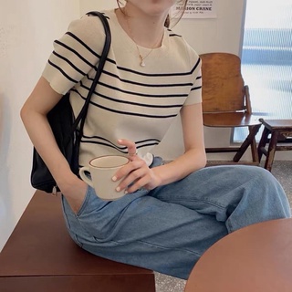 Áo montoghi cổ tròn kẻ