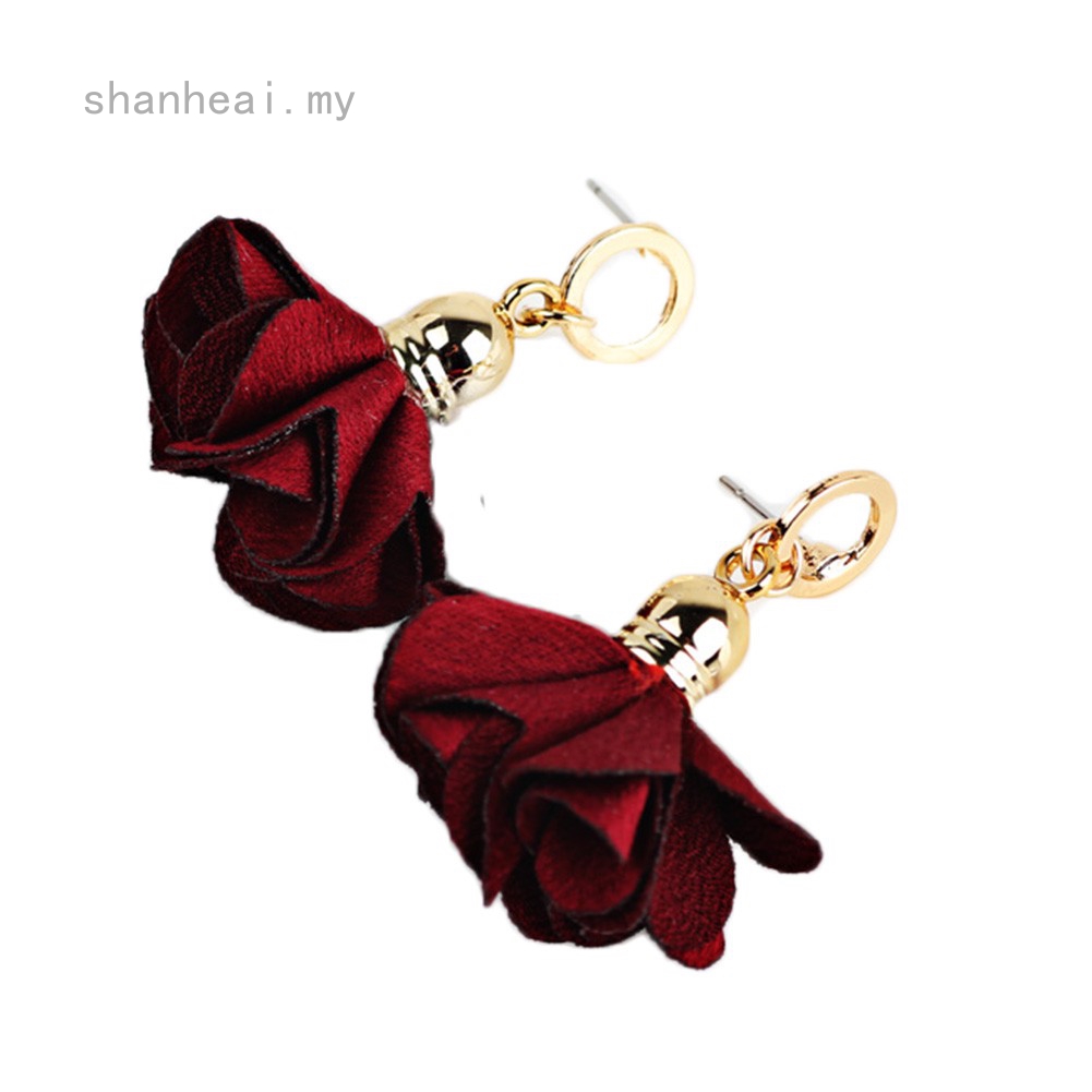 Khuyên Tai Hình Bông Hoa