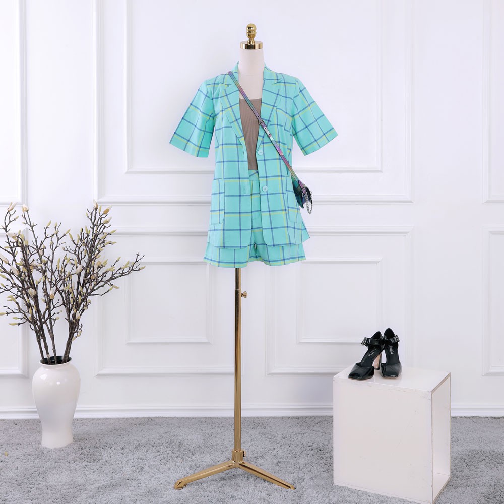 Set đồ nữ áo sơ mi và quần ngắn kẻ caro cá tính, năng động, màu sắc tươi mát, hàng thiết kế TK Fashion - SMKA143 + QSK22