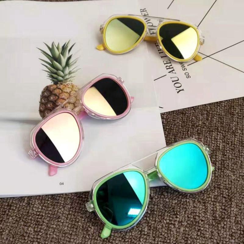 Kính mát chống tia UV kiểu dáng dễ thương cho bé