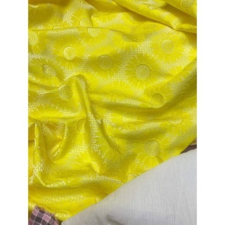 Vải tafta hoa vàng