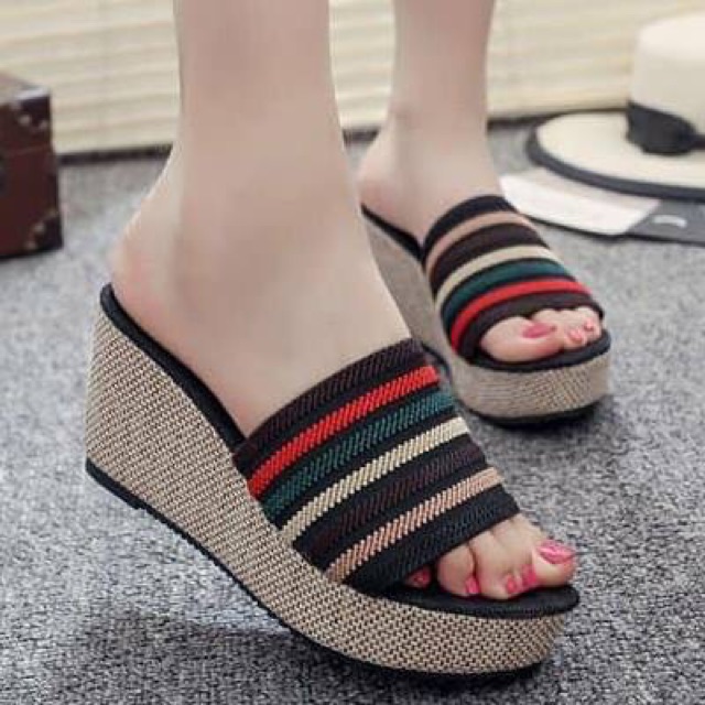 Dép đế xuồng thổ cẩm