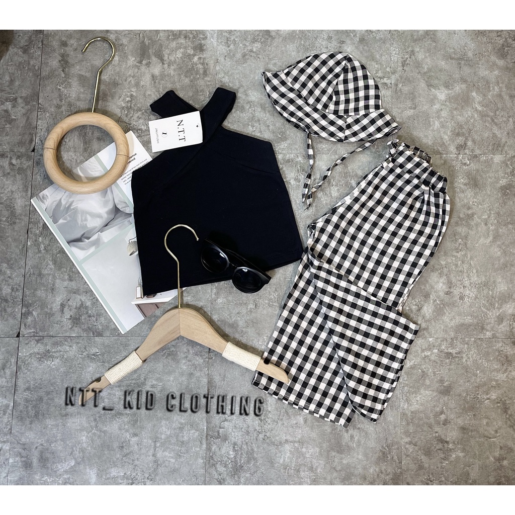 Bộ quần kẻ áo dây chéo kèm mũ cực xinh cho bé gái - BQK