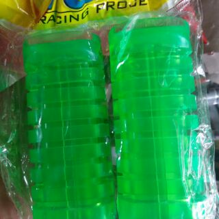 Cao su gát chân trước