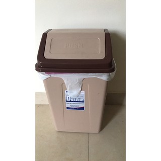 THÙNG RÁC NẮP LẬT DUY TÂN TRUNG