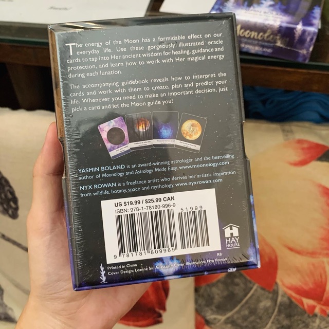 Bộ bài Oracle MOONOLOGY order trực tiếp từ Hay House