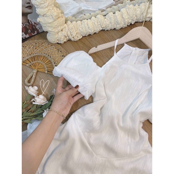 ĐẦM CỔ YẾM VOAN TẦNG TRẮNG