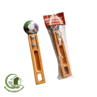 Dụng cụ nạo dừa bằng tay