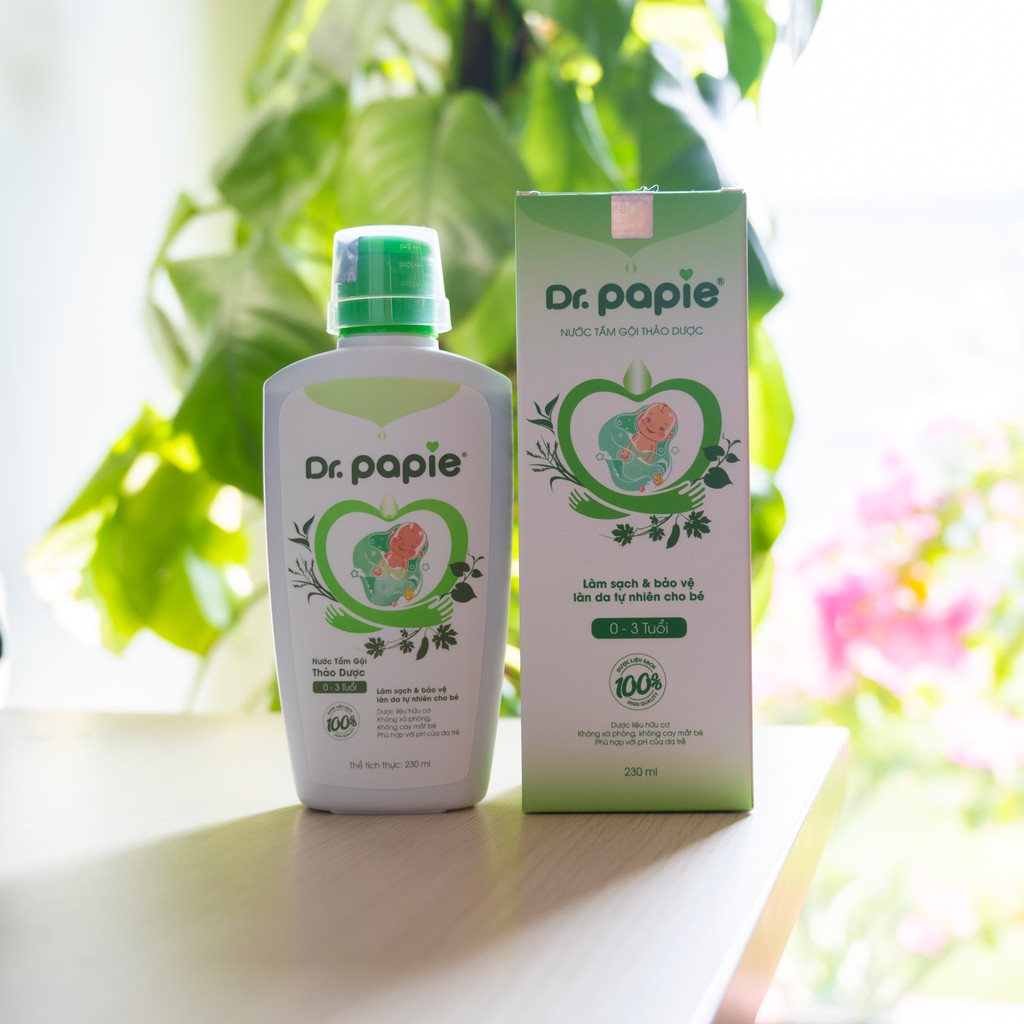 Nước Tắm Thảo Dược Dr Papie Cho Bé Giúp Ngăn Ngừa Và Giảm Các Vấn Đề Về Da Chai 230ml
