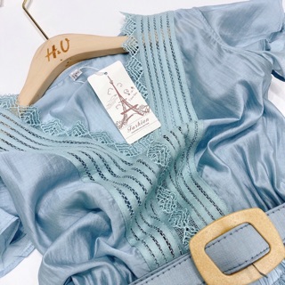 Váy xinh kèm belt