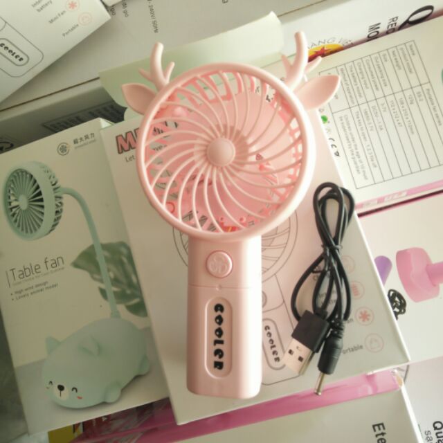 Quạt cầm tay mini tai thú
