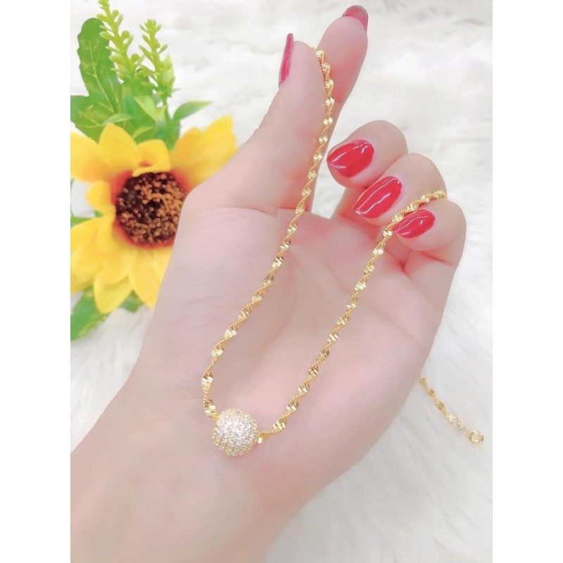 dây chuyền nữ kiểu xoắn mặt bi đính xoàn màu vàng 18