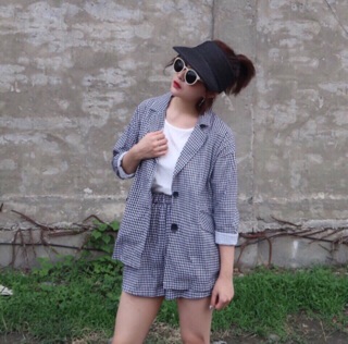 Set blazer kẻ caro nhí