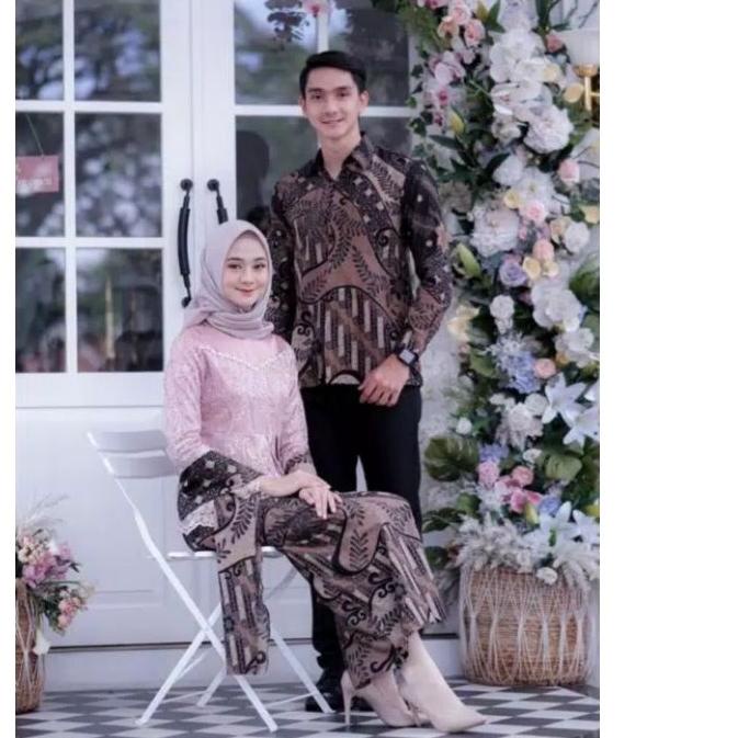 Bộ Gạch Men Kebaya Mới