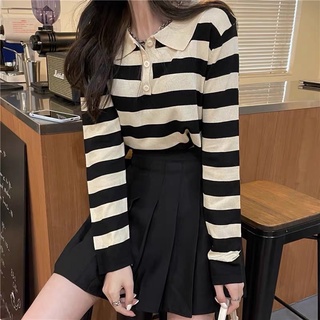 Áo len kẻ cổ bẻ