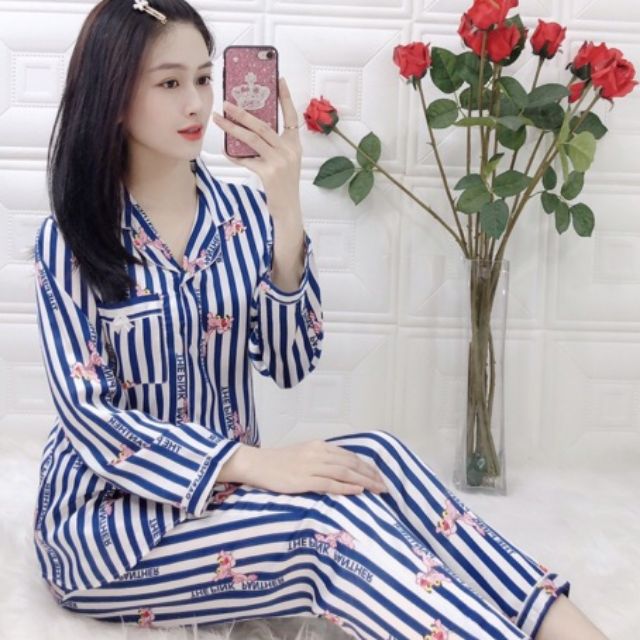 Đồ bộ cho mẹ sau sinh và cho con bú