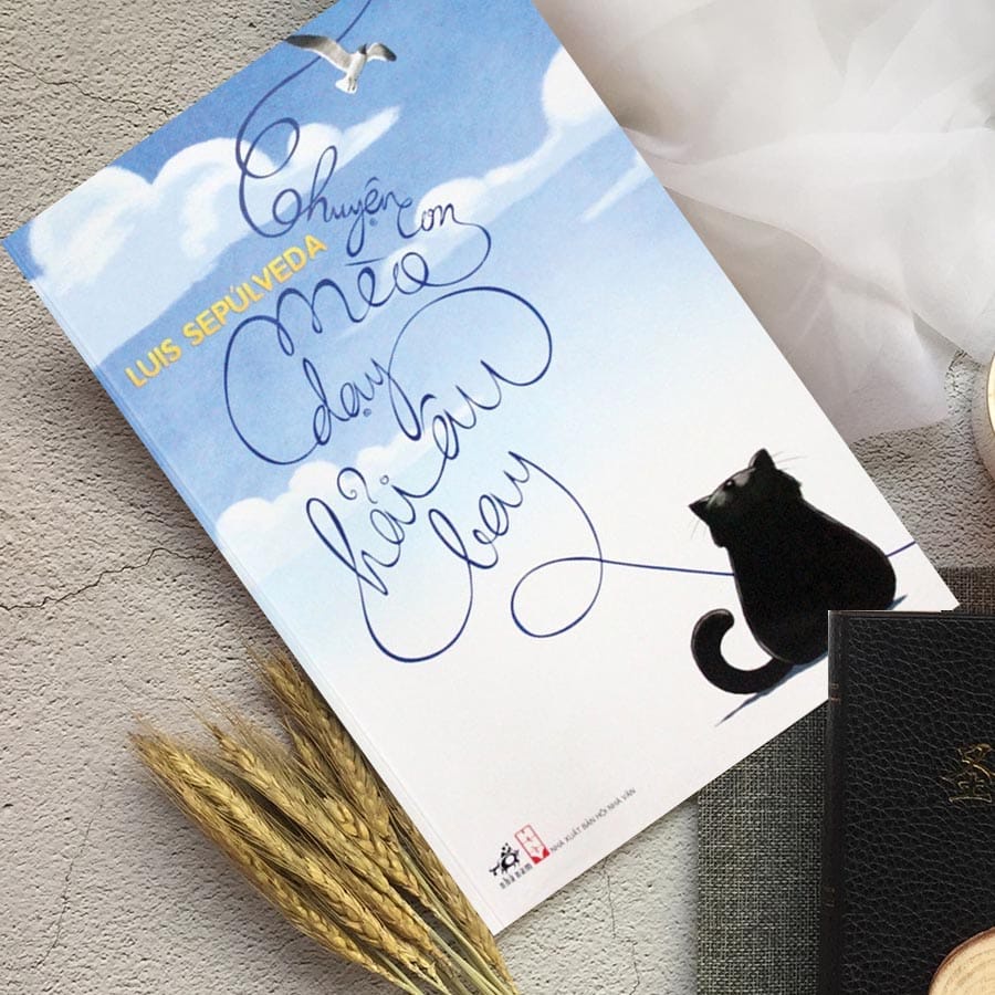 Sách - Chuyện Con Mèo Dạy Hải Âu Bay