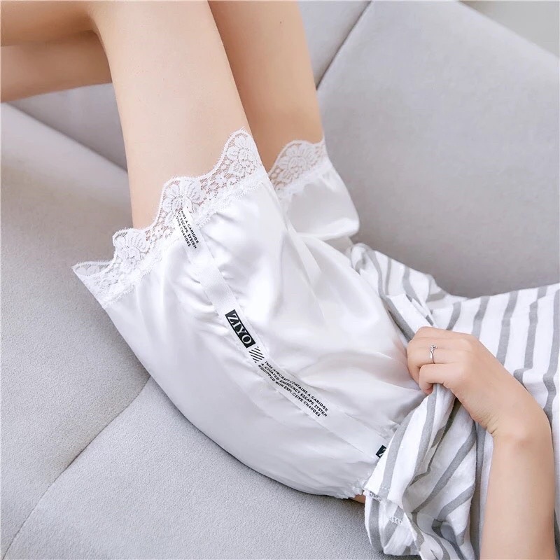 Quần short lụa viền ren chữ siêu đẹp