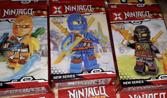 Lắp ráp 1 hộp LegoNinjago 18003